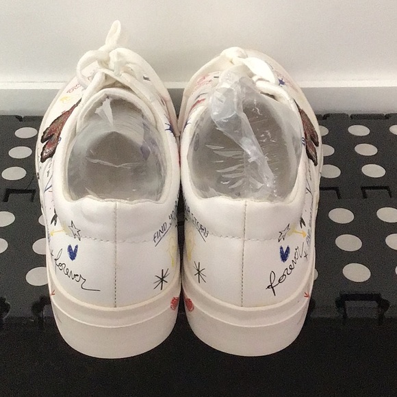 🆕 No Tags ZARA Graffiti Butterfly Lace Up Sneaker - Picture 4 of 12